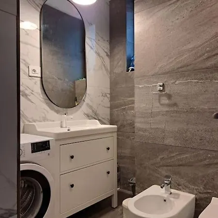 בוקרשט Classy Apartment With Parking In The City Center מראה חיצוני תמונה
